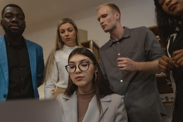 Wat zijn de meest effectieve manieren om klanten te betrekken op sociale media?